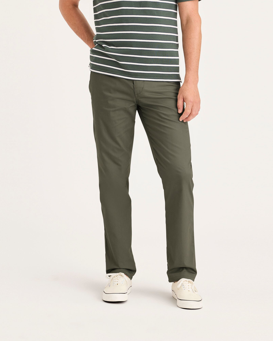 Front view of model wearing Parkfied Buttercream Crown Blue Men's Slim Fit Smart 360 Flex Ultimate Chino Pants.