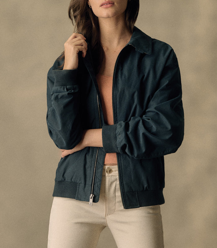 Dockers® women’s jackets designed for lightweight layering, combining style and comfort for transitional seasons.